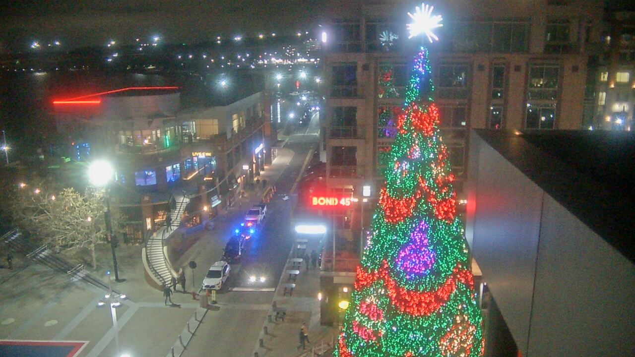 Thumbnail for current weather camera view from National Harbor in Oxon Hill, Maryland