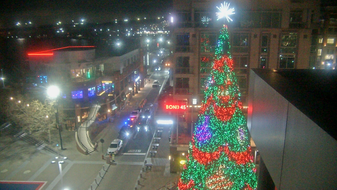 Thumbnail for current weather camera view from National Harbor in Oxon Hill, Maryland