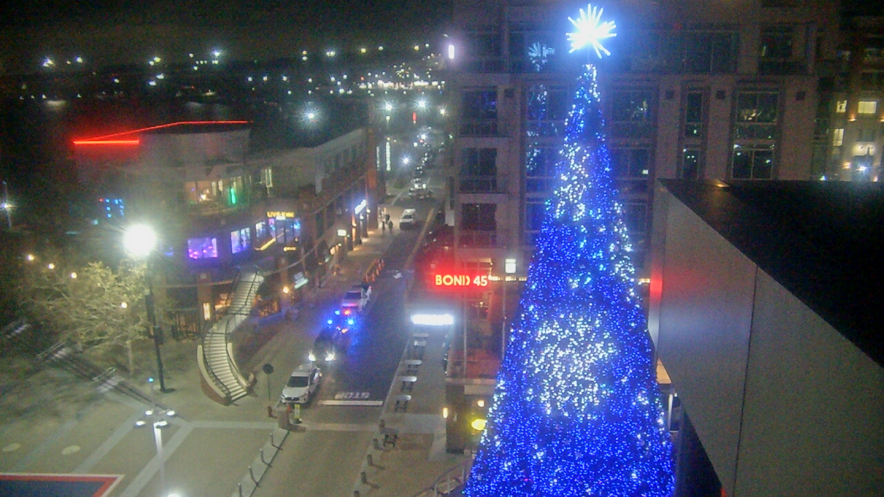 Thumbnail for current weather camera view from National Harbor in Oxon Hill, Maryland