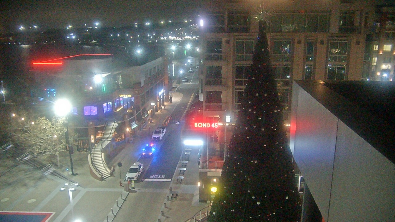 Thumbnail for current weather camera view from National Harbor in Oxon Hill, Maryland