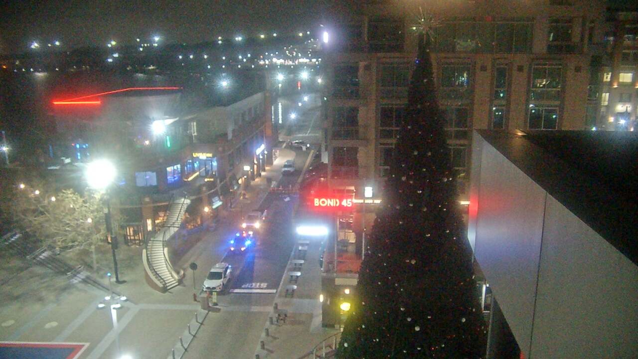 Thumbnail for current weather camera view from National Harbor in Oxon Hill, Maryland