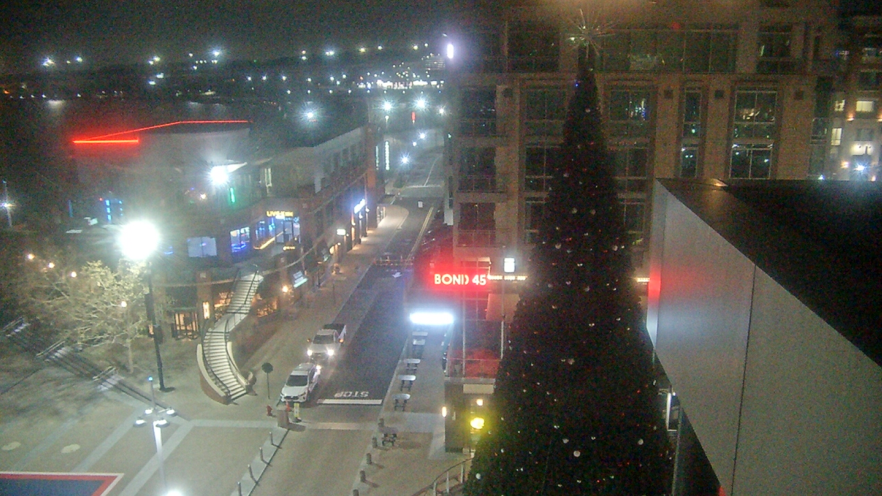 Thumbnail for current weather camera view from National Harbor in Oxon Hill, Maryland