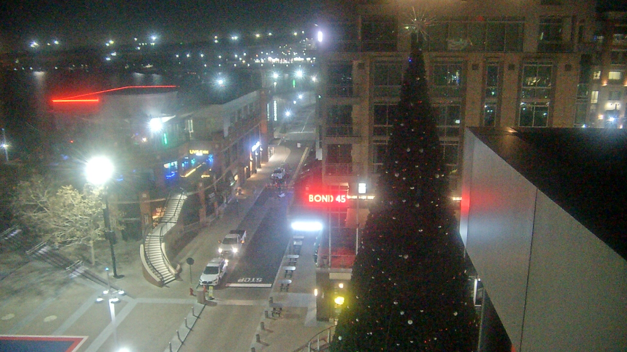 Thumbnail for current weather camera view from National Harbor in Oxon Hill, Maryland