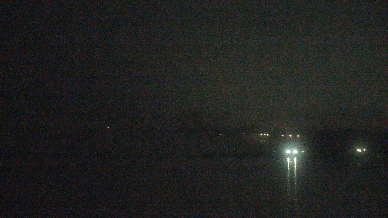 Thumbnail for current weather camera view from Northwestern University in Evanston, Illinois