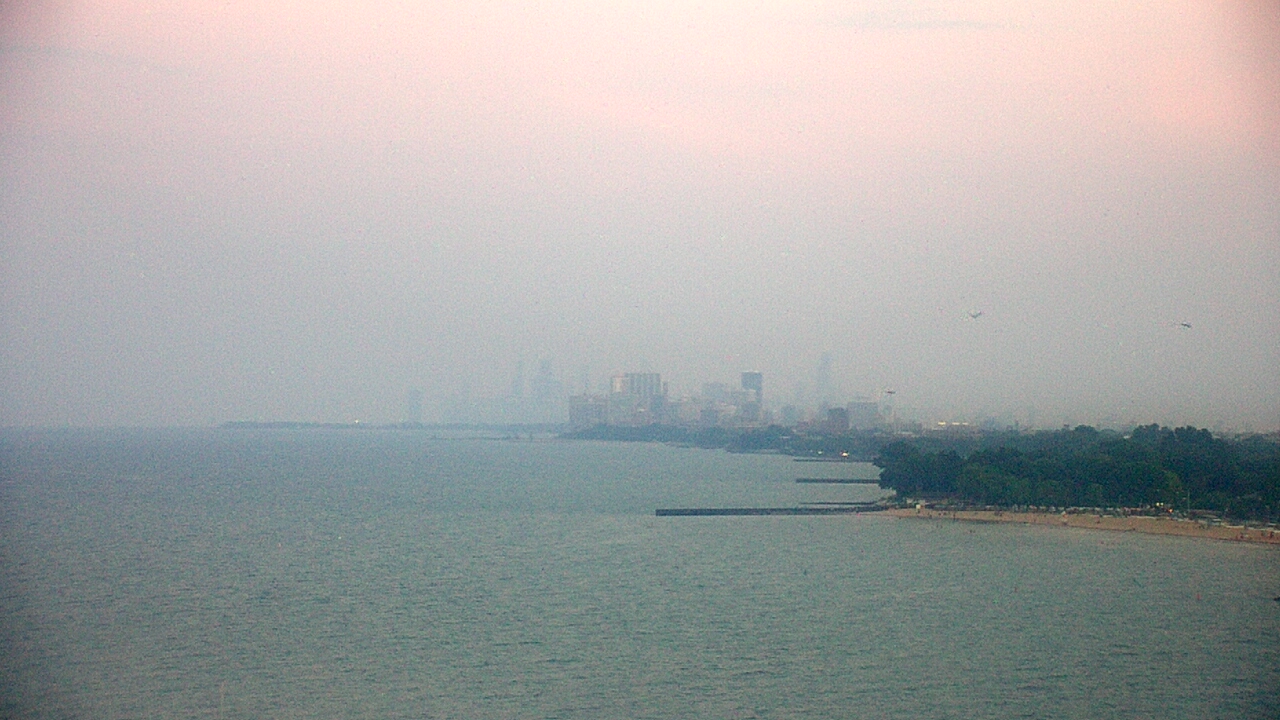 Thumbnail for current weather camera view from Northwestern University in Evanston, Illinois