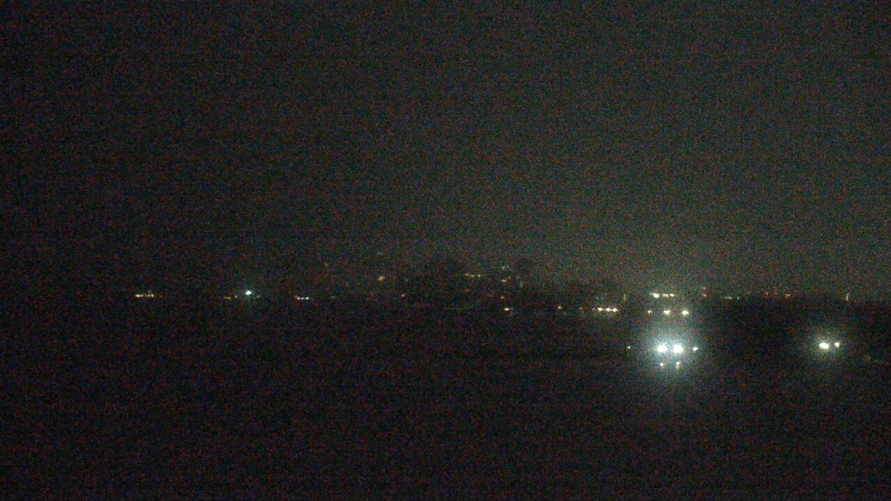 Thumbnail for current weather camera view from Northwestern University in Evanston, Illinois