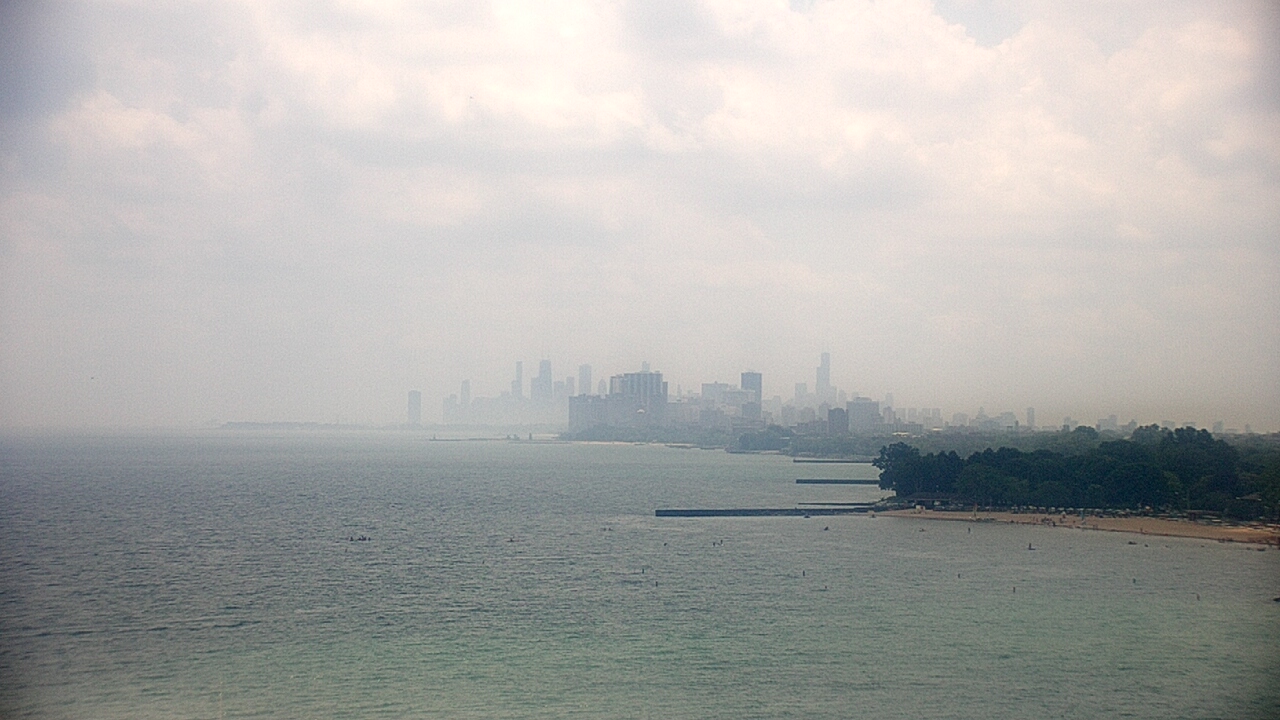 Thumbnail for current weather camera view from Northwestern University in Evanston, Illinois
