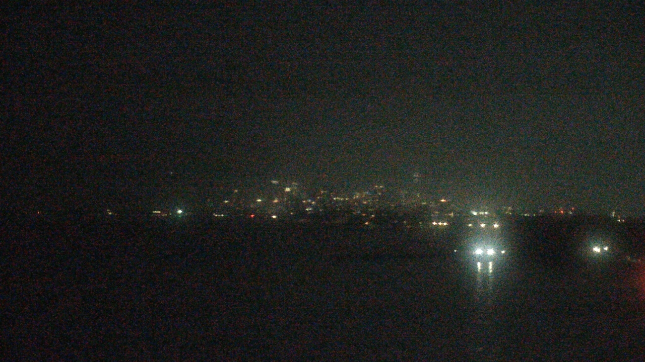 Thumbnail for current weather camera view from Northwestern University in Evanston, Illinois