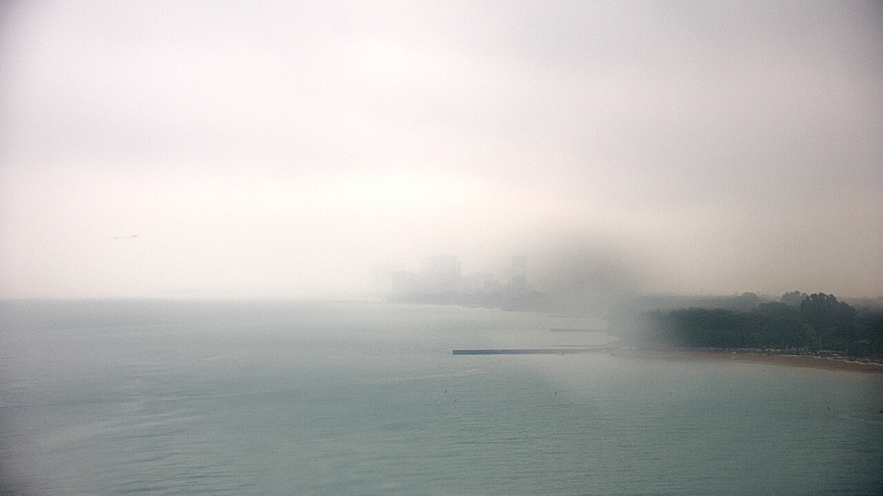 Thumbnail for current weather camera view from Northwestern University in Evanston, Illinois