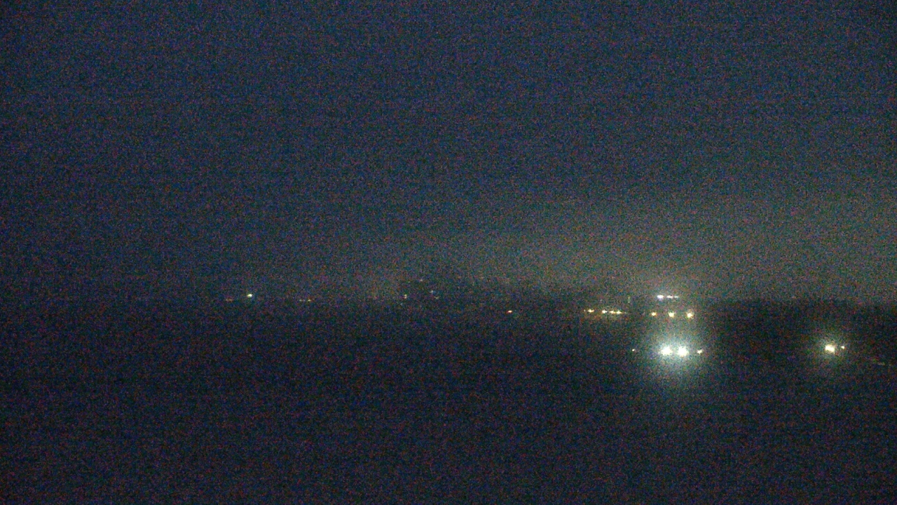 Thumbnail for current weather camera view from Northwestern University in Evanston, Illinois