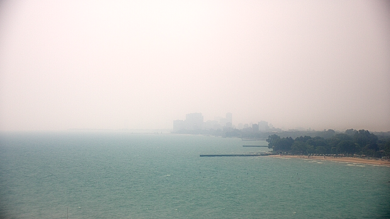Thumbnail for current weather camera view from Northwestern University in Evanston, Illinois