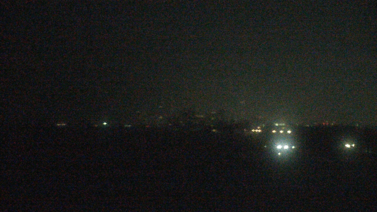 Thumbnail for current weather camera view from Northwestern University in Evanston, Illinois