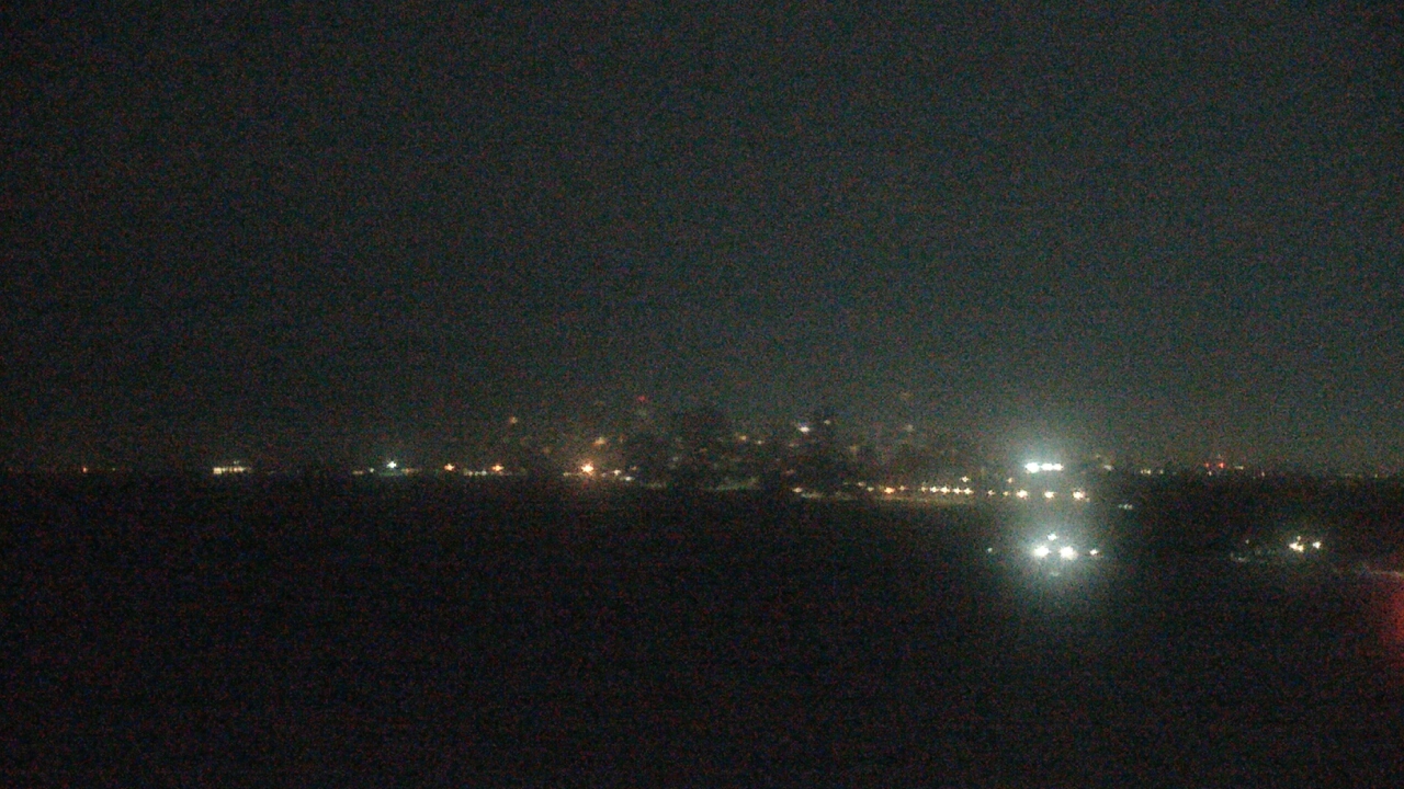 Thumbnail for current weather camera view from Northwestern University in Evanston, Illinois