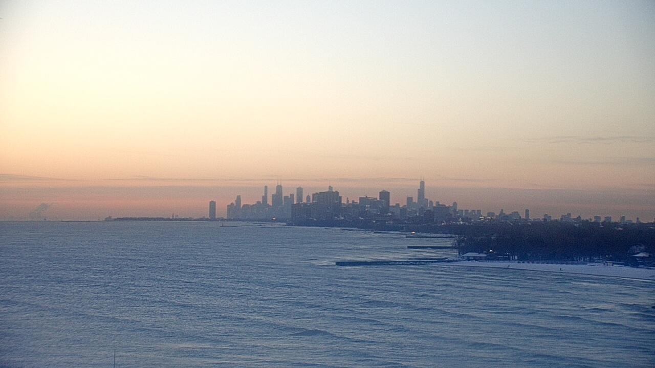 Thumbnail for current weather camera view from Northwestern University in Evanston, Illinois