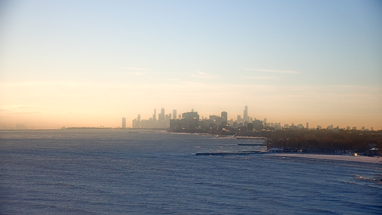 Thumbnail for current weather camera view from Northwestern University in Evanston, Illinois