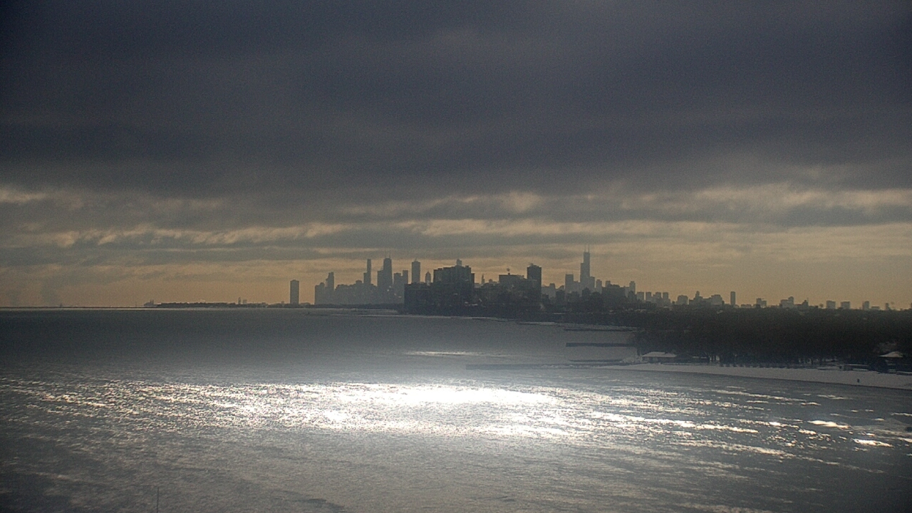 Thumbnail for current weather camera view from Northwestern University in Evanston, Illinois