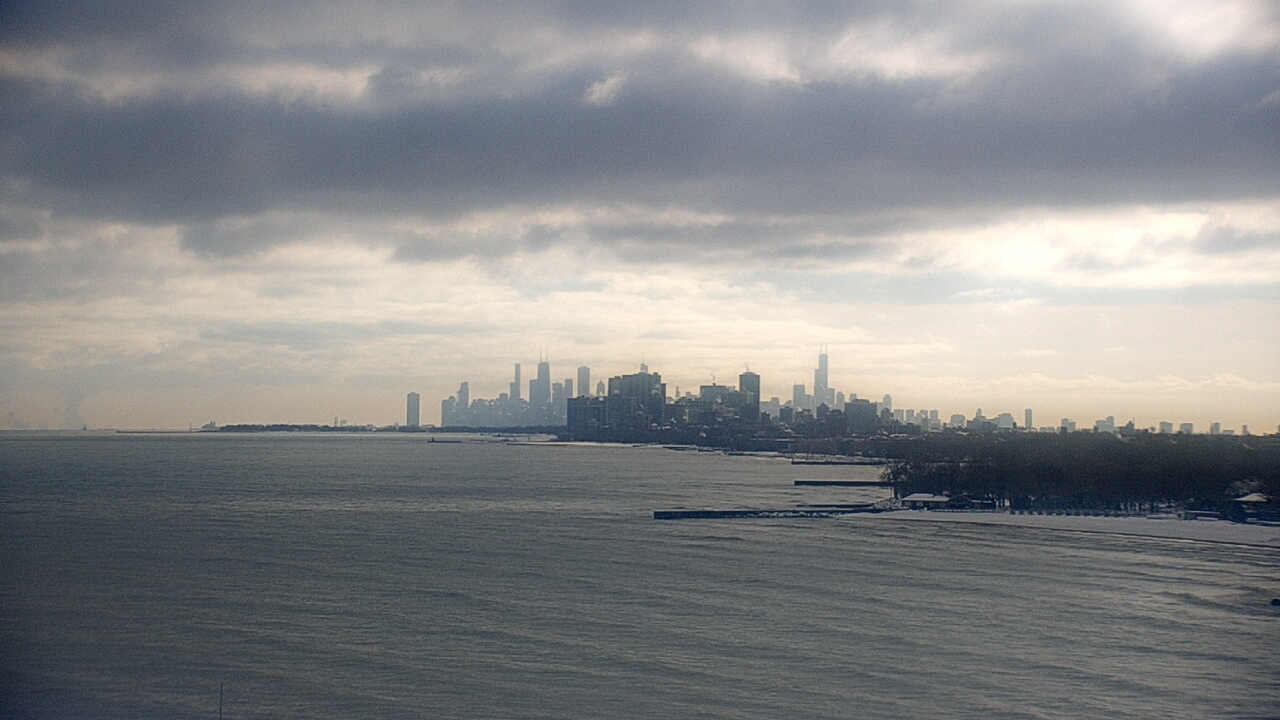 Thumbnail for current weather camera view from Northwestern University in Evanston, Illinois