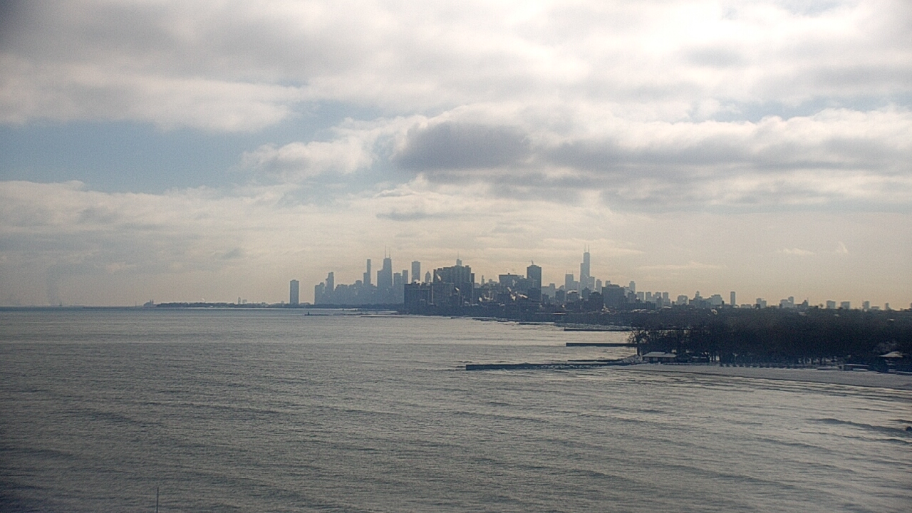 Thumbnail for current weather camera view from Northwestern University in Evanston, Illinois