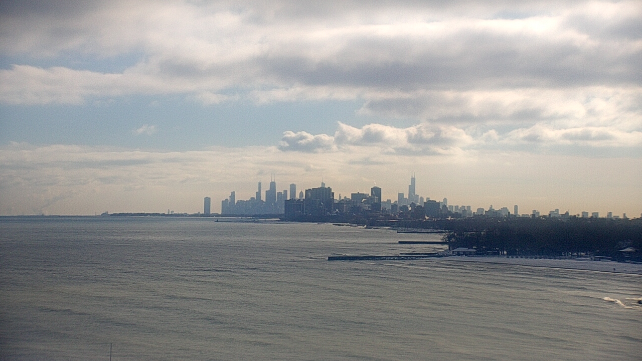 Thumbnail for current weather camera view from Northwestern University in Evanston, Illinois