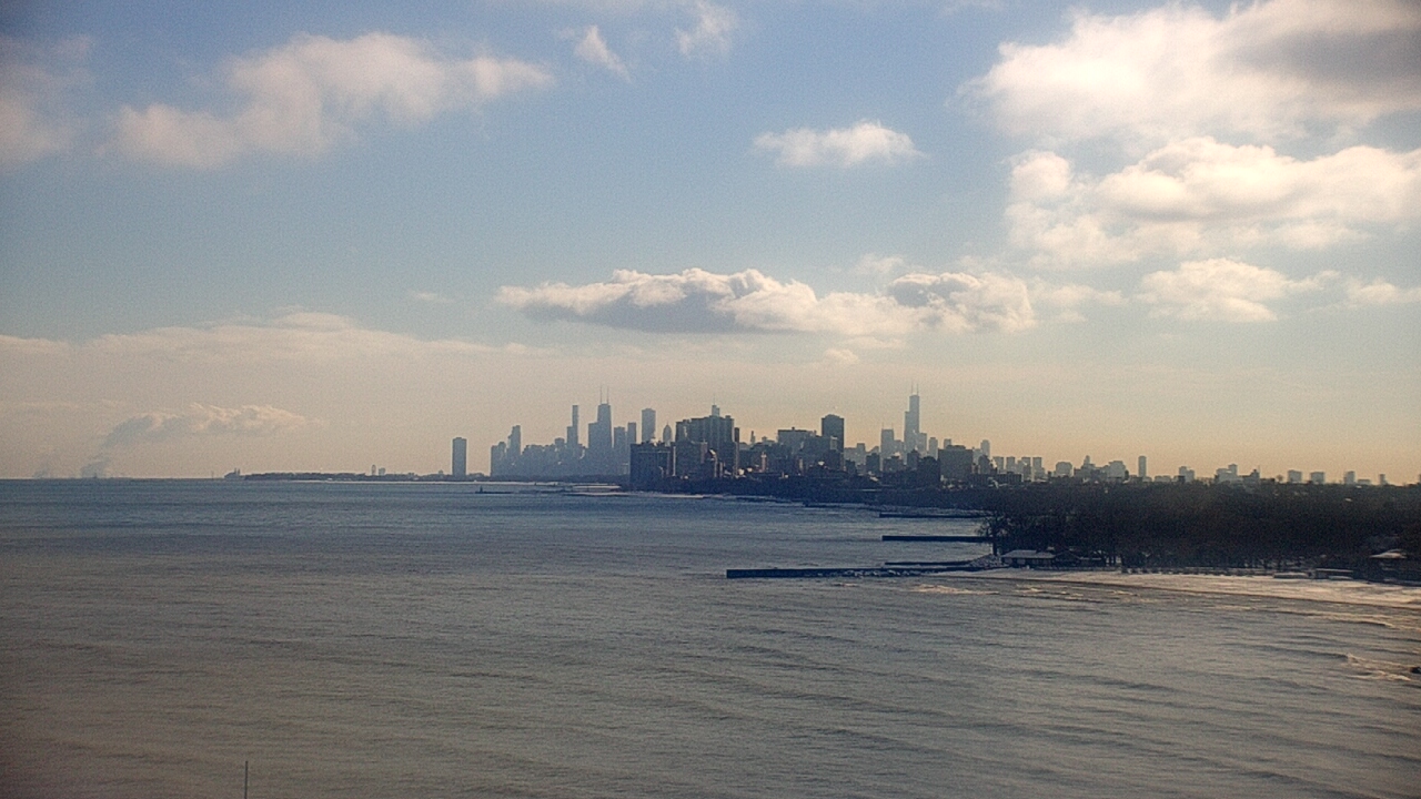 Thumbnail for current weather camera view from Northwestern University in Evanston, Illinois