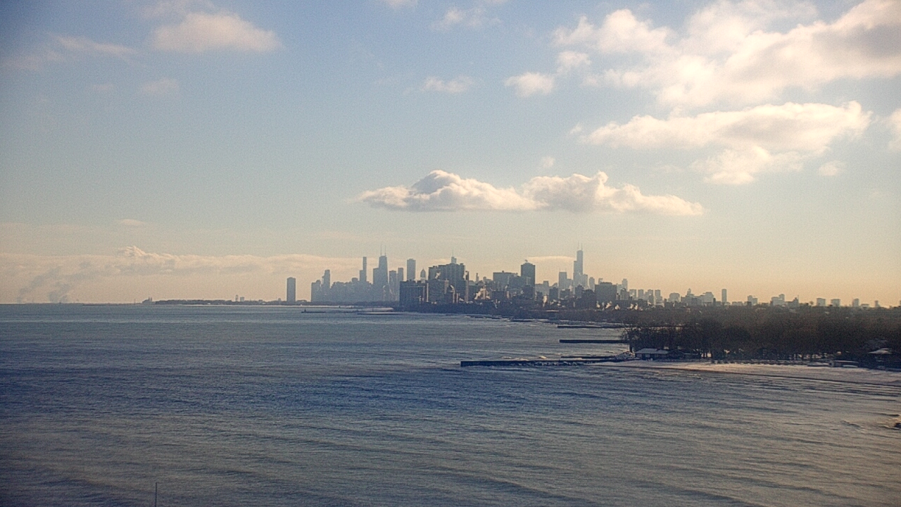 Thumbnail for current weather camera view from Northwestern University in Evanston, Illinois