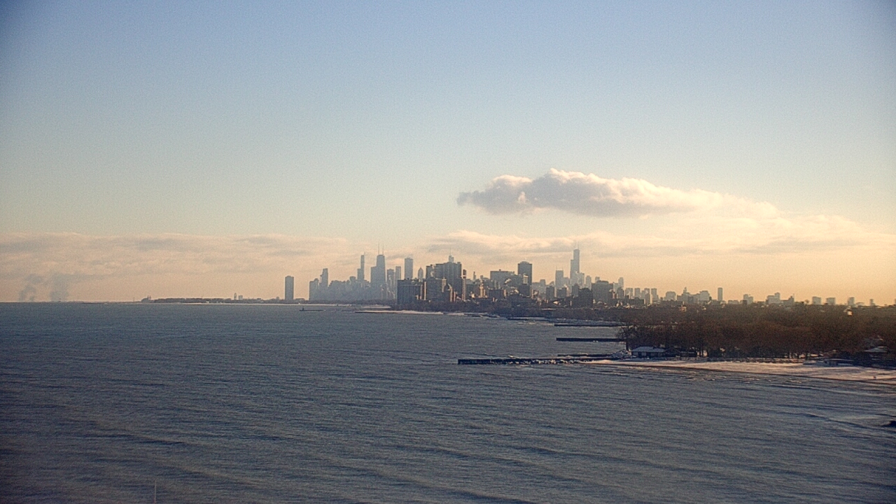 Thumbnail for current weather camera view from Northwestern University in Evanston, Illinois