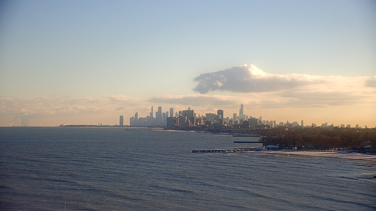 Thumbnail for current weather camera view from Northwestern University in Evanston, Illinois