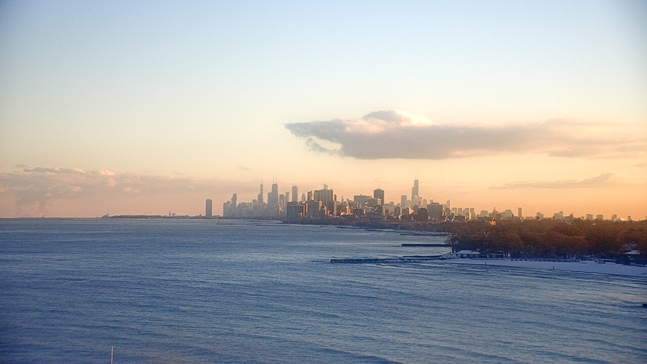 Thumbnail for current weather camera view from Northwestern University in Evanston, Illinois