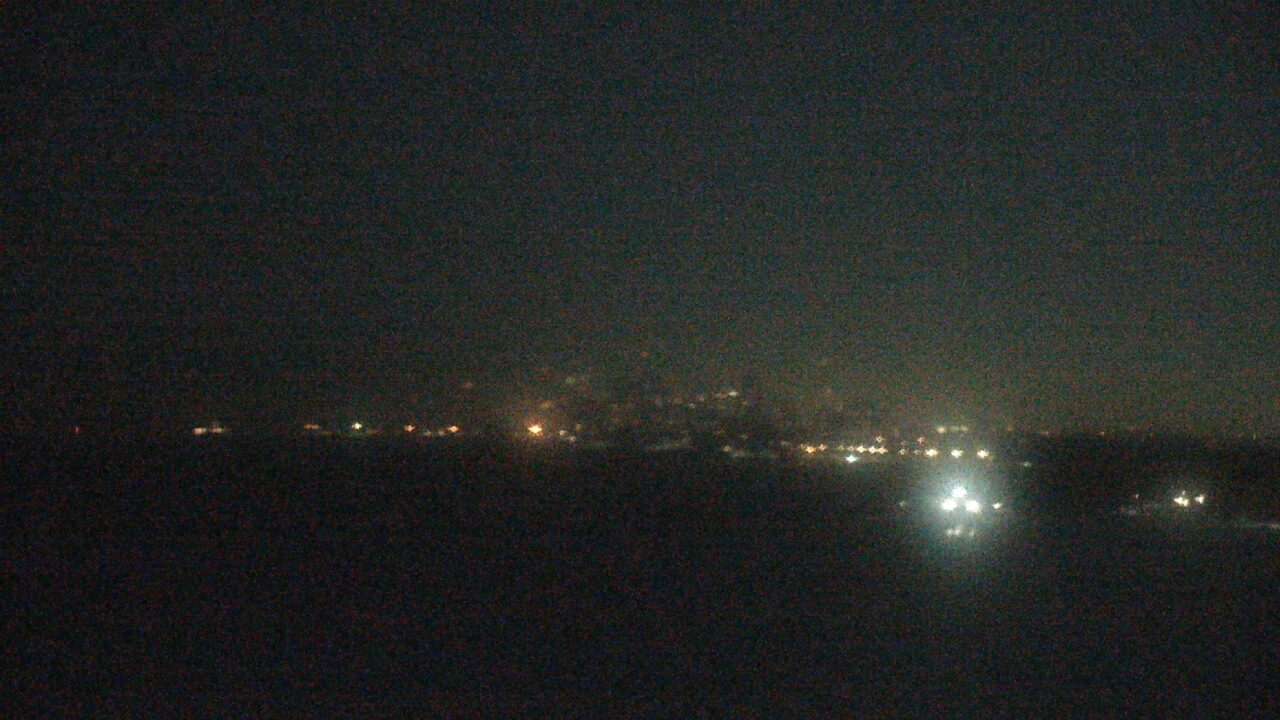 Thumbnail for current weather camera view from Northwestern University in Evanston, Illinois