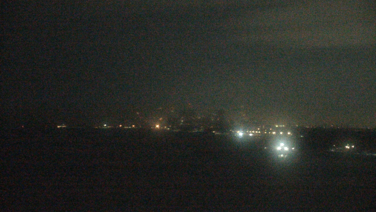 Thumbnail for current weather camera view from Northwestern University in Evanston, Illinois