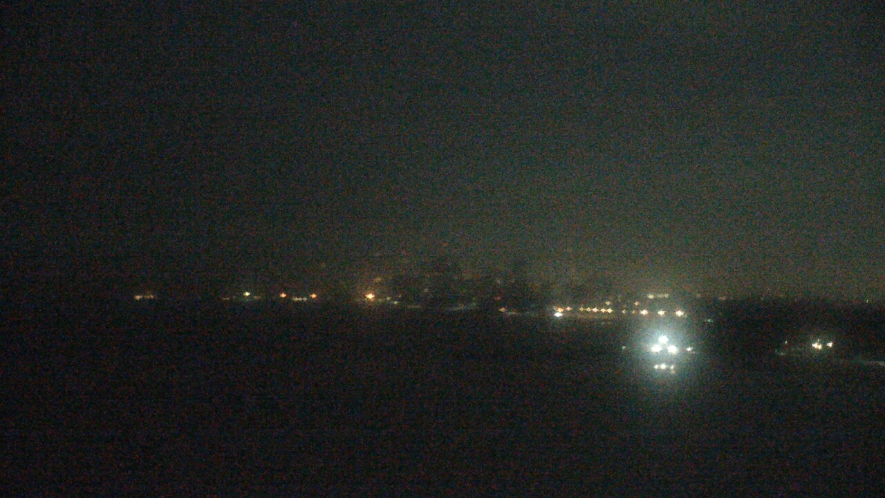 Thumbnail for current weather camera view from Northwestern University in Evanston, Illinois