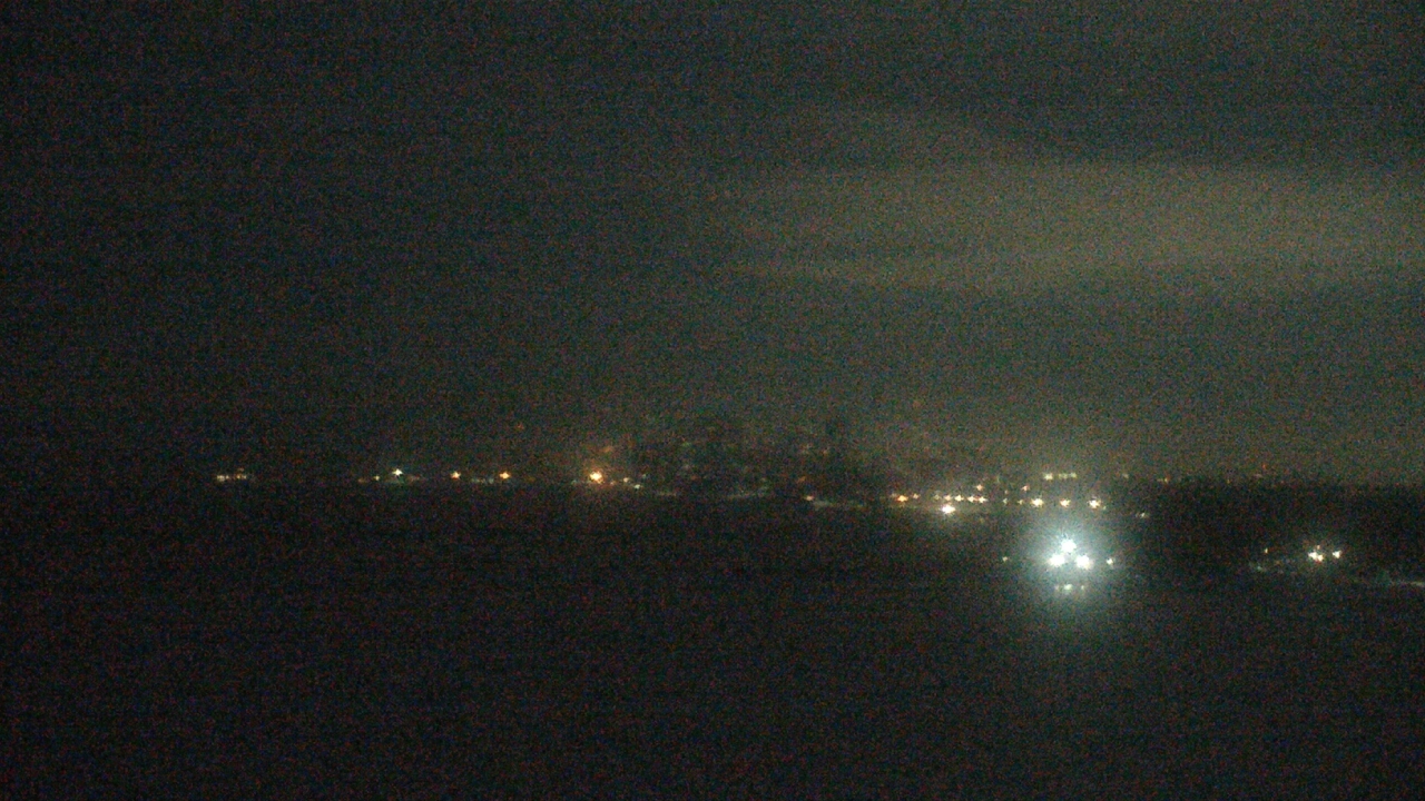 Thumbnail for current weather camera view from Northwestern University in Evanston, Illinois