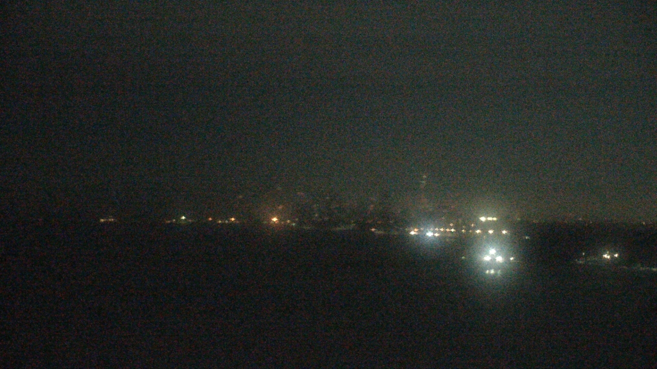 Thumbnail for current weather camera view from Northwestern University in Evanston, Illinois