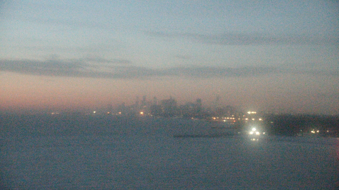 Thumbnail for current weather camera view from Northwestern University in Evanston, Illinois