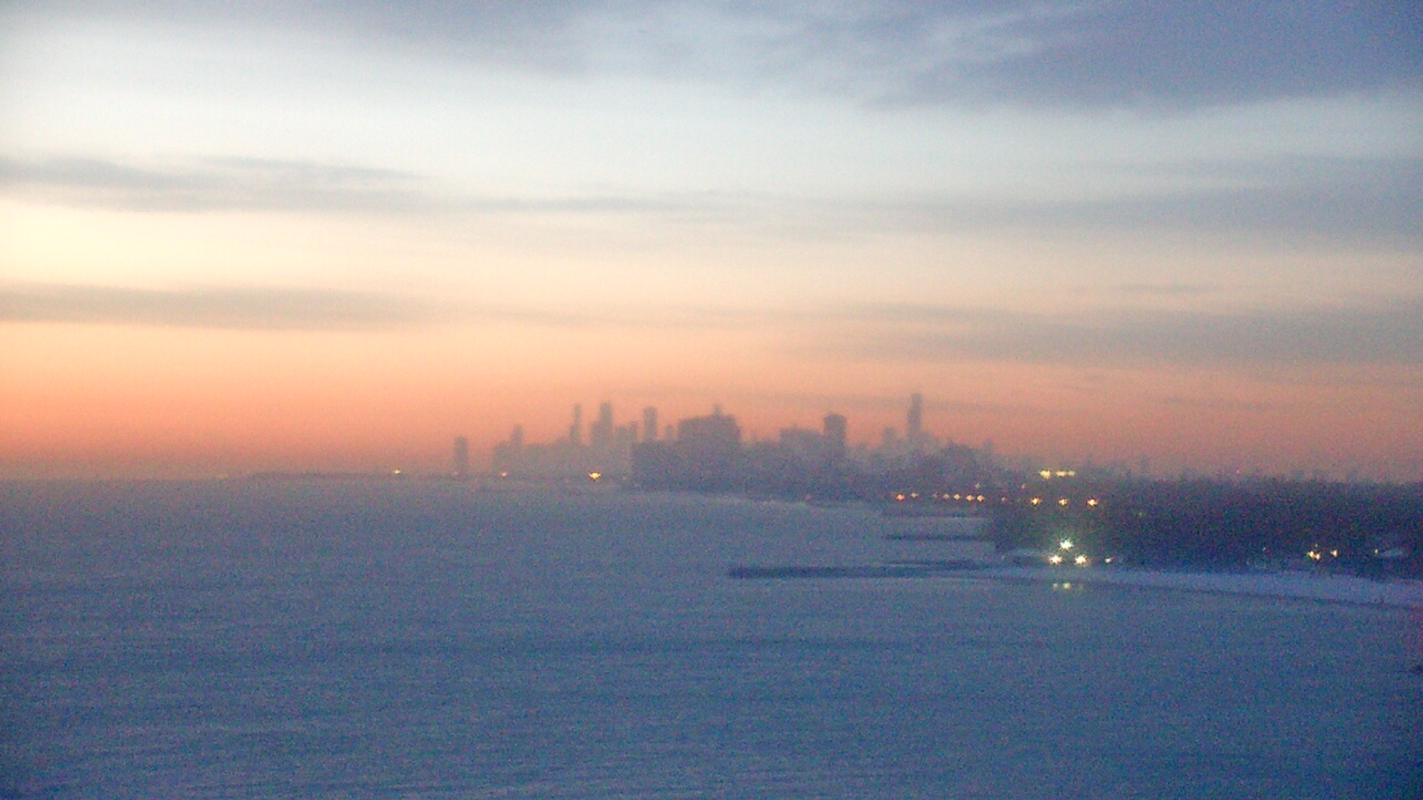 Thumbnail for current weather camera view from Northwestern University in Evanston, Illinois