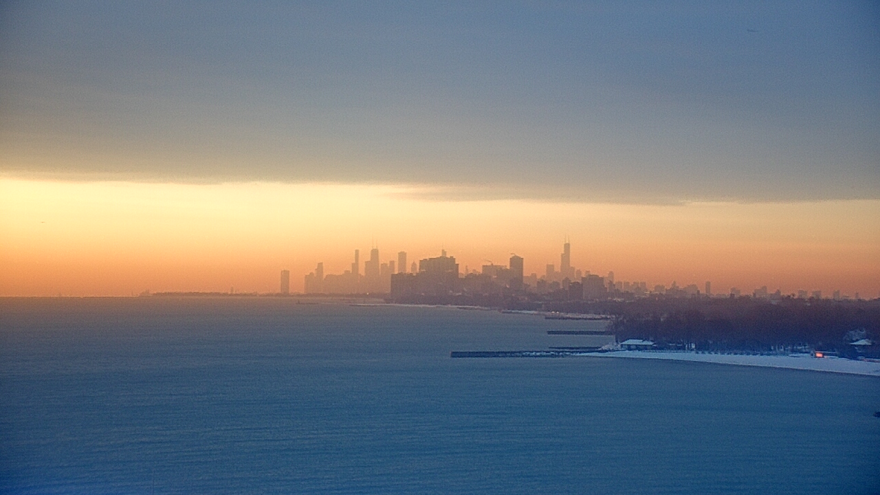 Thumbnail for current weather camera view from Northwestern University in Evanston, Illinois