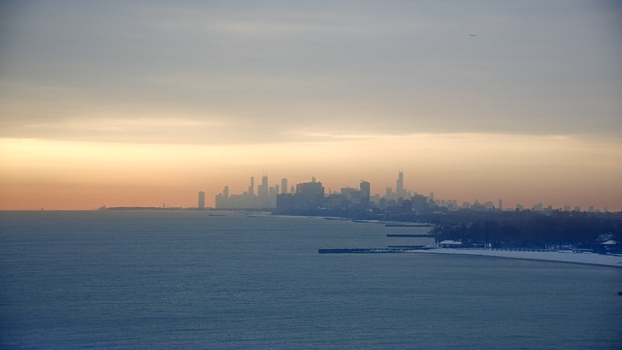 Thumbnail for current weather camera view from Northwestern University in Evanston, Illinois