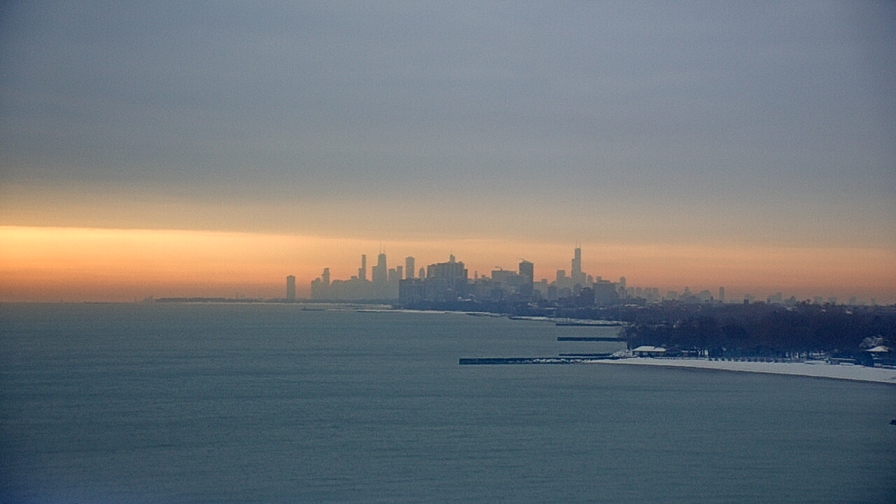 Thumbnail for current weather camera view from Northwestern University in Evanston, Illinois