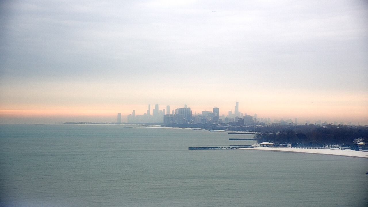 Thumbnail for current weather camera view from Northwestern University in Evanston, Illinois