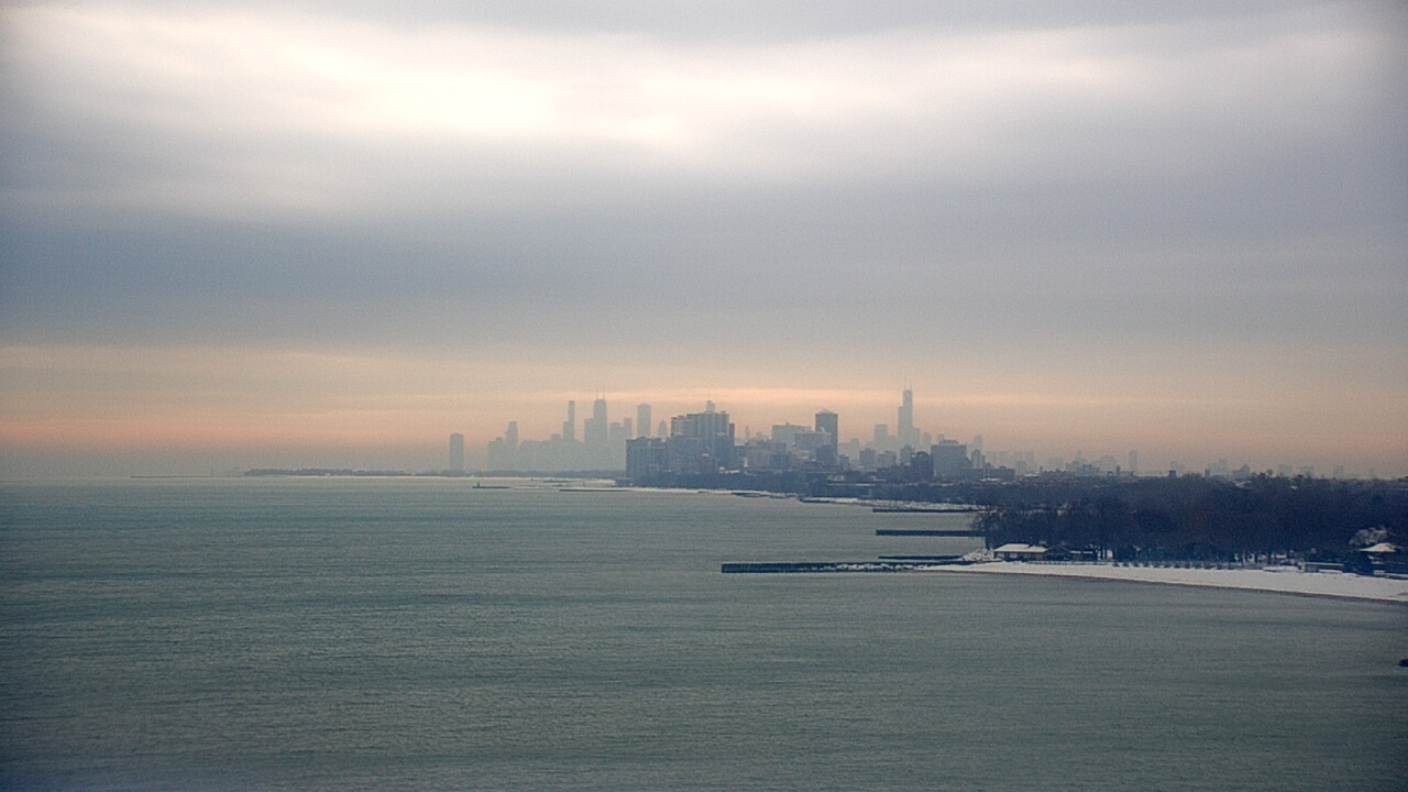 Thumbnail for current weather camera view from Northwestern University in Evanston, Illinois