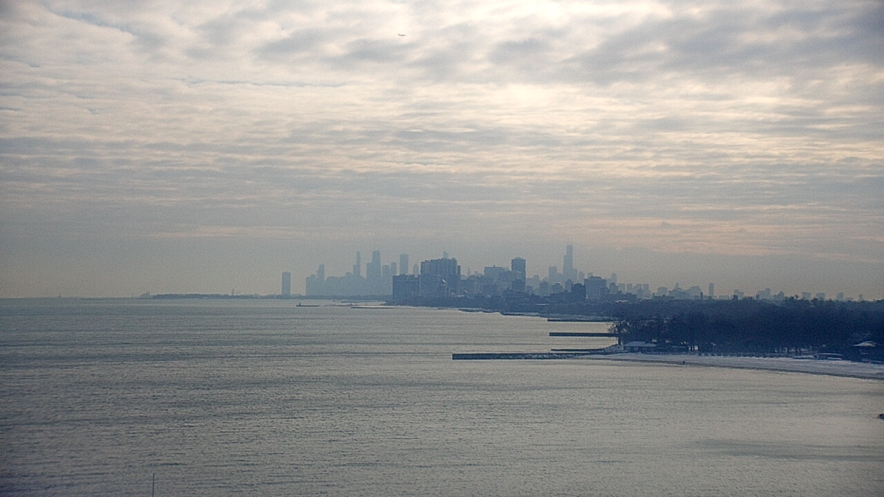 Thumbnail for current weather camera view from Northwestern University in Evanston, Illinois