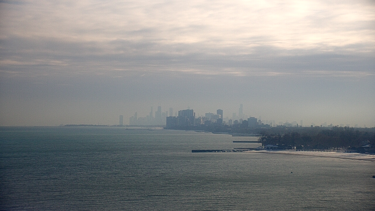 Thumbnail for current weather camera view from Northwestern University in Evanston, Illinois