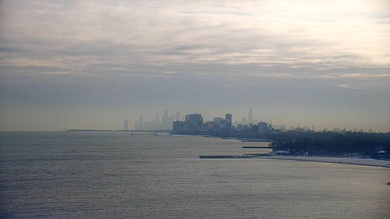 Thumbnail for current weather camera view from Northwestern University in Evanston, Illinois