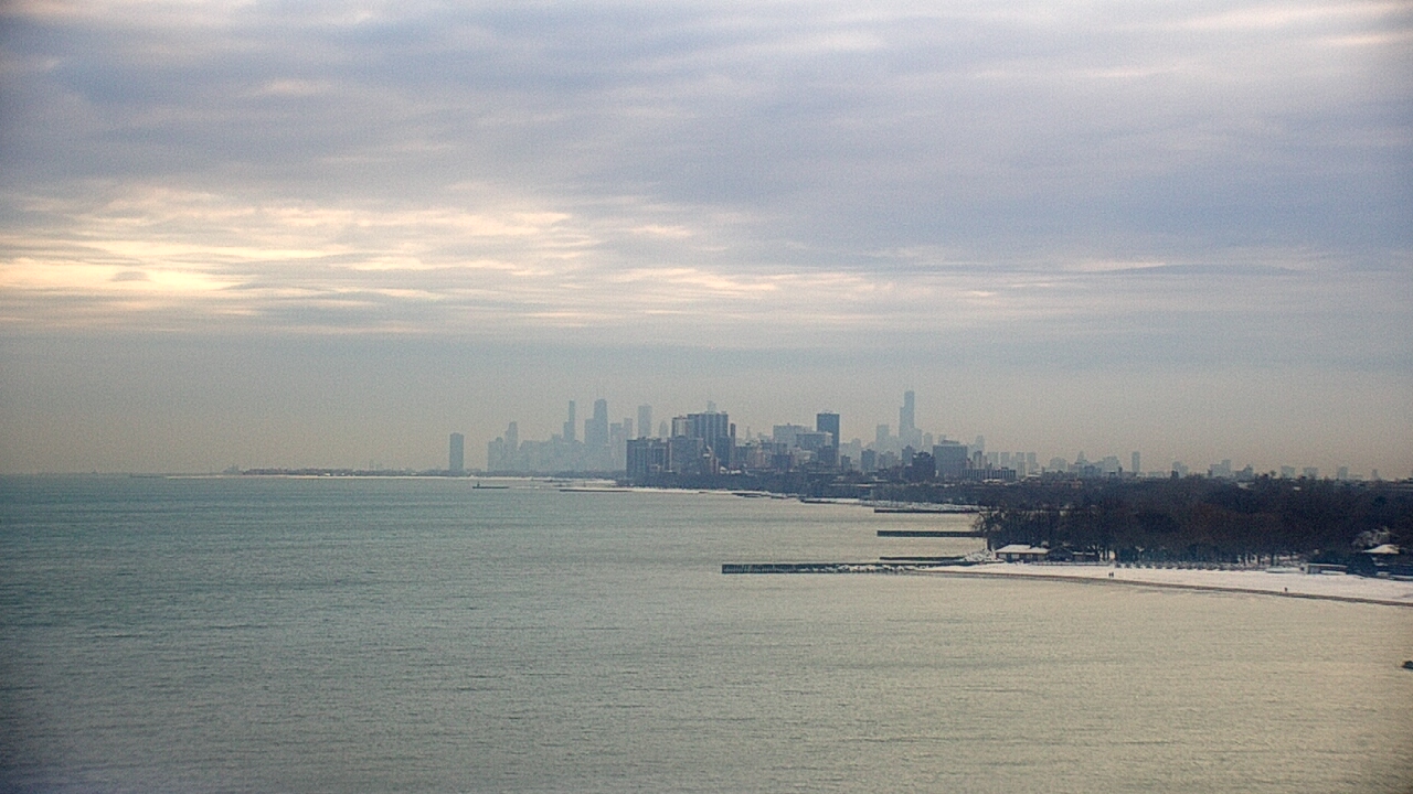 Thumbnail for current weather camera view from Northwestern University in Evanston, Illinois
