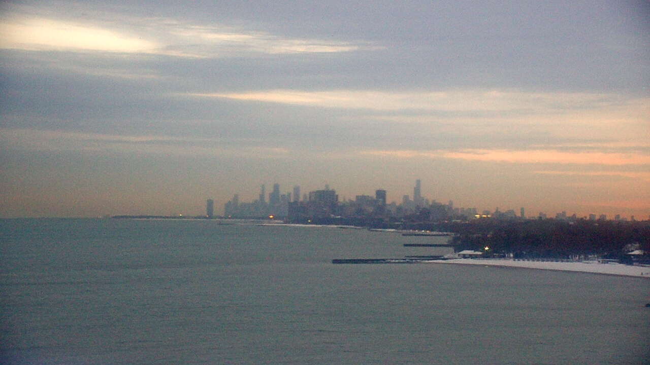 Thumbnail for current weather camera view from Northwestern University in Evanston, Illinois