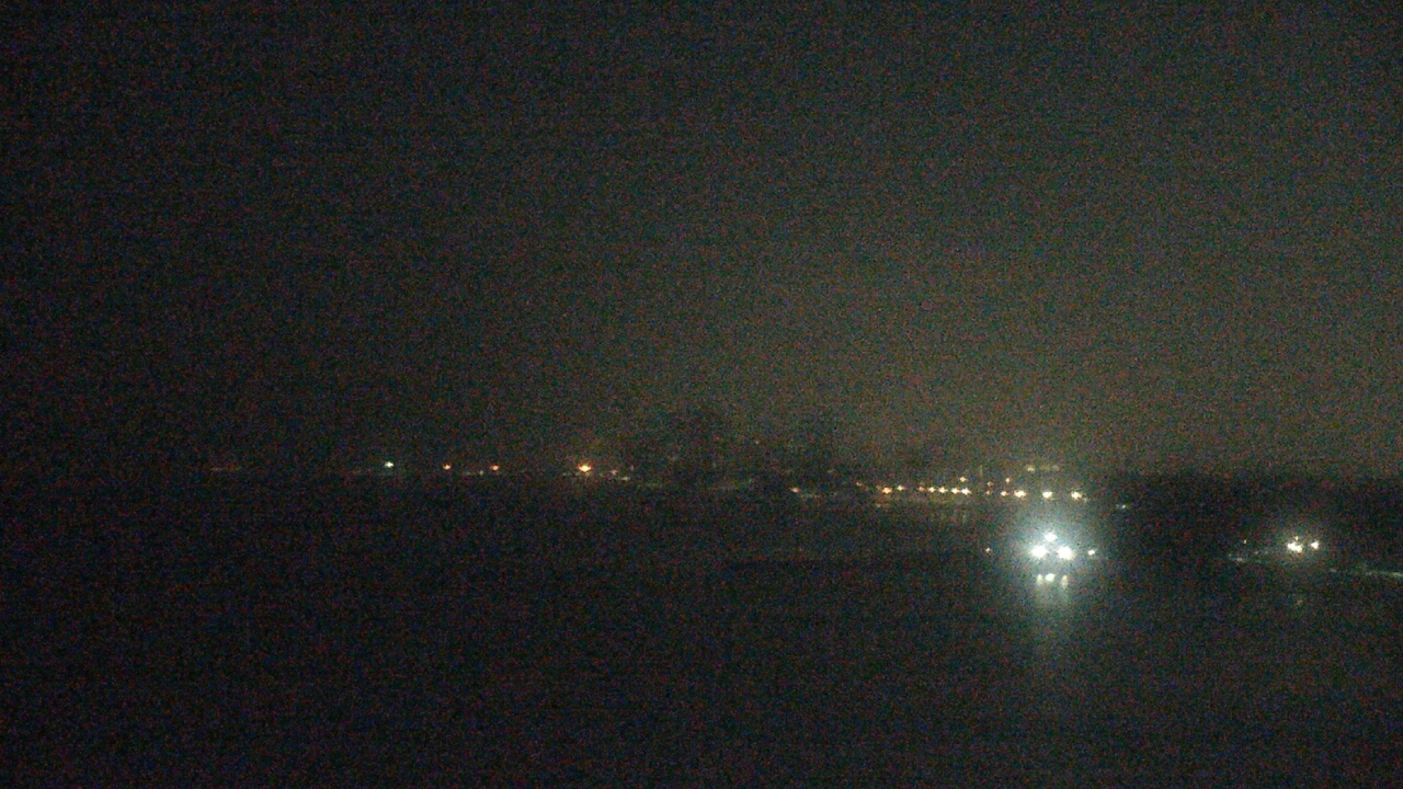 Thumbnail for current weather camera view from Northwestern University in Evanston, Illinois
