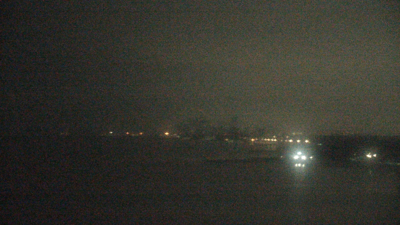 Thumbnail for current weather camera view from Northwestern University in Evanston, Illinois