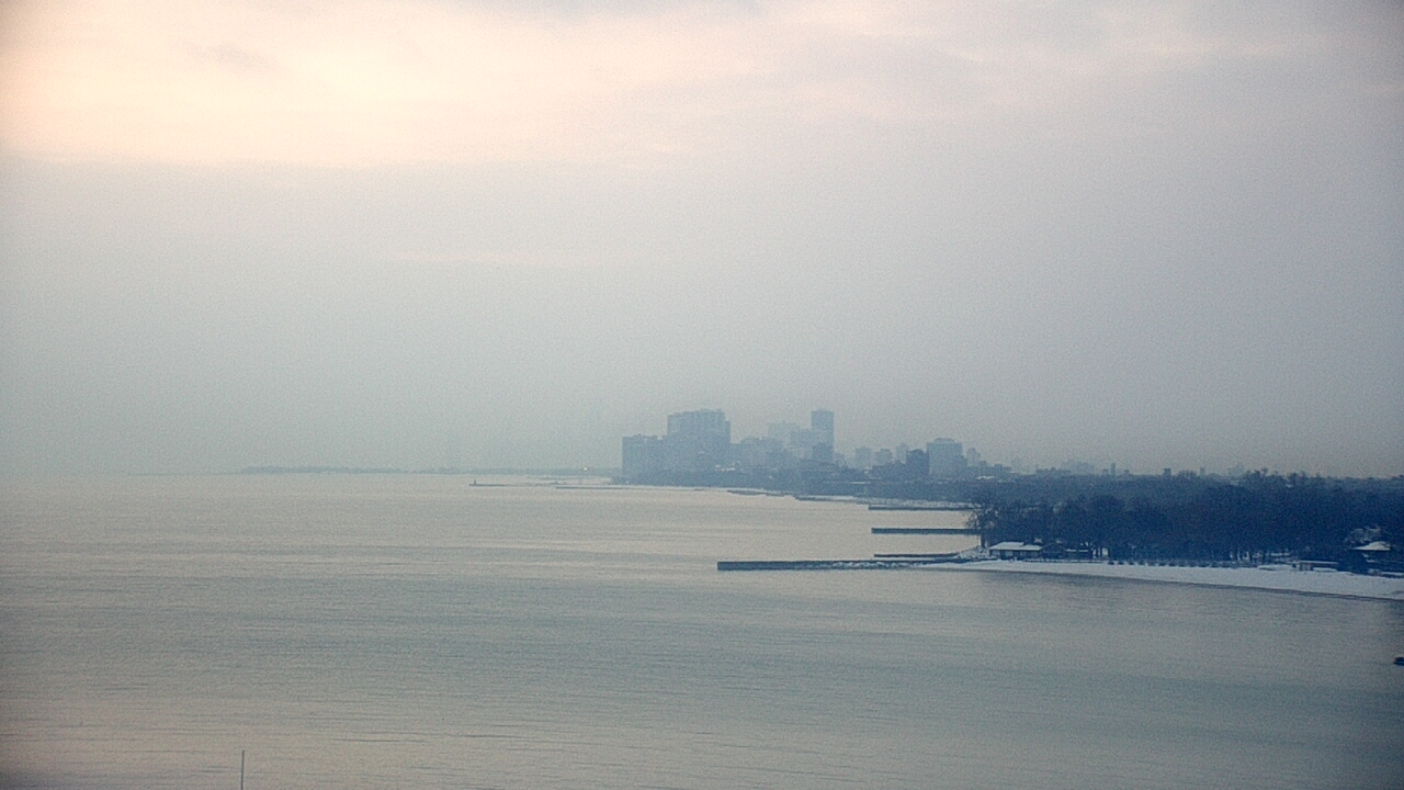 Thumbnail for current weather camera view from Northwestern University in Evanston, Illinois