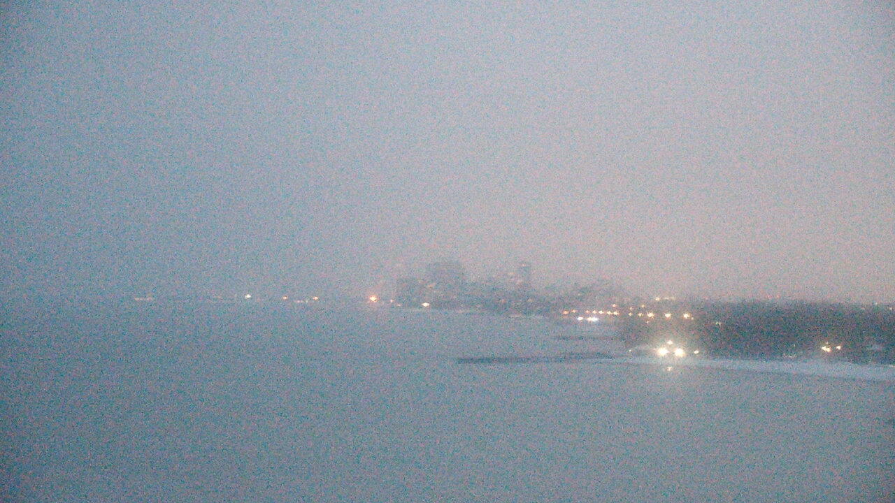 Thumbnail for current weather camera view from Northwestern University in Evanston, Illinois