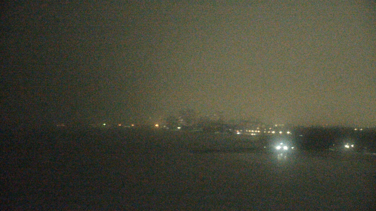 Thumbnail for current weather camera view from Northwestern University in Evanston, Illinois